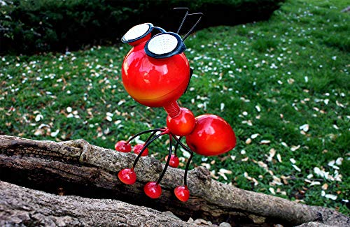 Adorno Solar para Jardin – Figura de Hormiga Roja de Metal con Luces LED – Idea de Regalo para su Jardín, Prado, Terraza o Patio