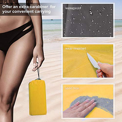 Alfombra de Playa Portátil Manta de Picnic Impermeable, Ligera Estera de Playa Plegable Anti-Arena con Estaca Fijo y Mosquetón para Playa Picnic Parque Senderismo Acampa 210*200cm, Amarillo y Gris