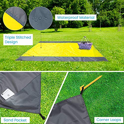 Alfombra de Playa Portátil Manta de Picnic Impermeable, Ligera Estera de Playa Plegable Anti-Arena con Estaca Fijo y Mosquetón para Playa Picnic Parque Senderismo Acampa 210*200cm, Amarillo y Gris