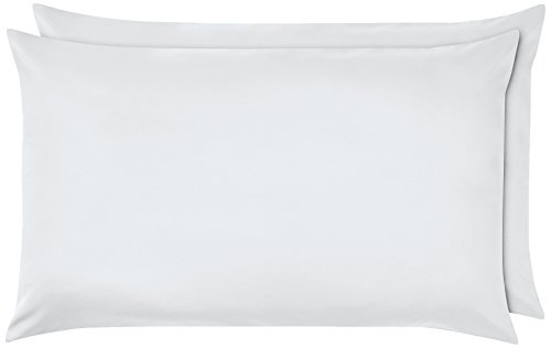 AmazonBasics - Funda de almohada de microfibra, 2 unidades, 50 x 80 cm - Blanco