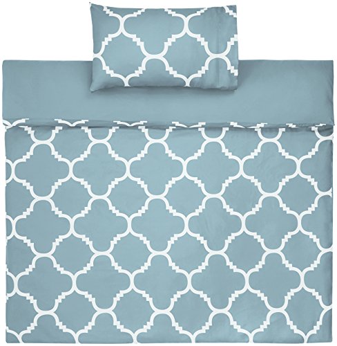 AmazonBasics - Juego de funda nórdica de microfibra ligera de microfibra, 135 x 200 cm, Azul celosía (Dusty Blue Trellis)