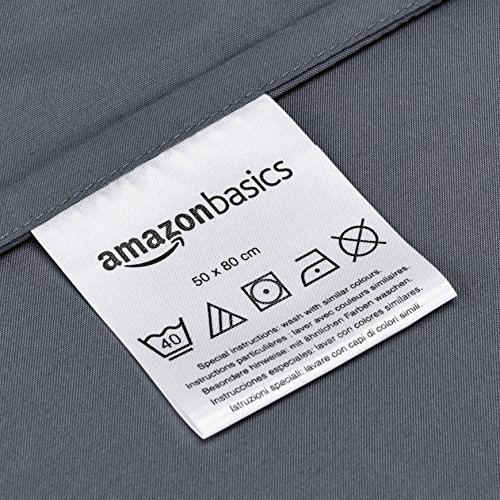 AmazonBasics - Juego de fundas de edredón y de almohada de microfibra, 230 x 220 cm + 2 fundas 50 x 80 cm - Gris oscuro