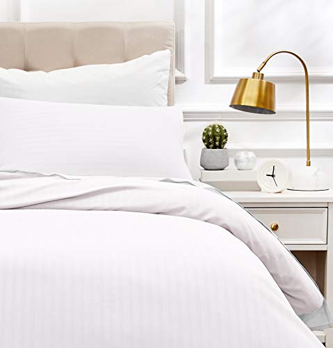 AmazonBasics - Juego de ropa de cama con funda nórdica de microfibra y 1 funda de almohada - 135 x 200 cm, blanco brillante