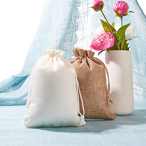 BENECREAT 24 PCS Bolsas de Arpillera con Cordón Bolsa de Yute 18x13cm Color Lino y Crema Envase de Regalo de Dulce, Chocolate, Joya para Fiesta Boda Navidad