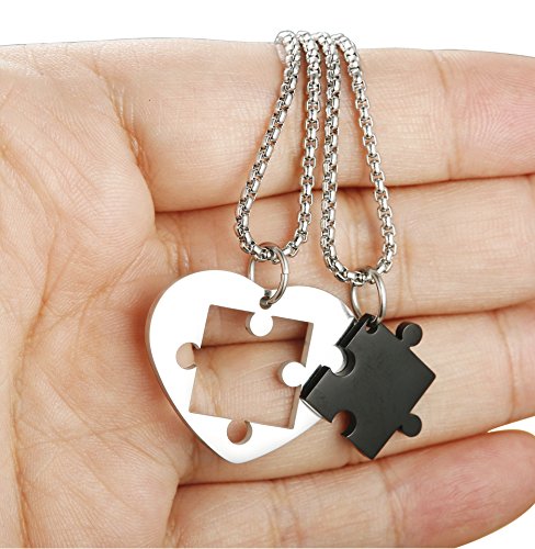 Besteel Acero Inoxidable Collar Amantes con Colgante Puzzle para Hombre Mujer Pareja Corazon Negro y Plata Cadena Rolo 56CM