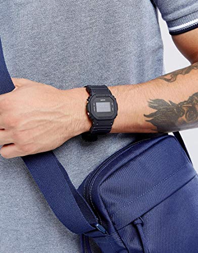 Casio G-SHOCK Reloj Digital, 20 BAR, Negro, para Hombre, con Correa de Cordura nylon, DW-5600BBN-1ER
