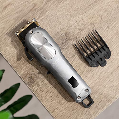 Cecotec CortapelosBamba PrecisionCare Pro Clipper Titanium Go.Batería de litio, cuchillas de acero inoxidable,autonomía aprox 4 horas, 8 peines,cortes desde 1,5-25 mm, uso con y sin cable