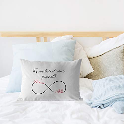 Cojín personalizado enamorados, Te quiero hasta el infinito y más allá, 50x30cm incluye relleno ideal regalo original San Valentín parejas