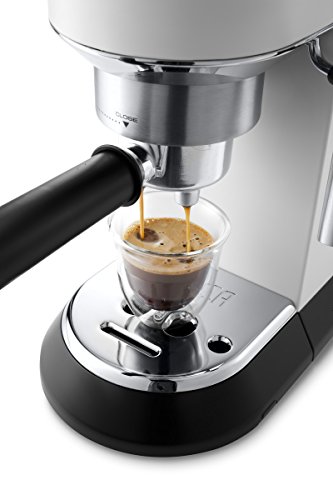 De'longhi Dedica - Cafetera de Bomba de Acero Inoxidable para Café Molido o Monodosis, Cafetera para Espresso y Cappuccino, Depósito de 1.3 Litros, Sistema Anti-goteo, EC685.W, Blanco