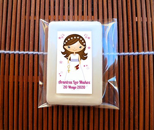 Detalles y Recuerdos de Primera Comunión Para Invitados - Jabones Personalizados de Té Verde - Un Original Regalo Para Amigos y Familiare- 50 Jaboncitos Personalizados y Dos Cestos.