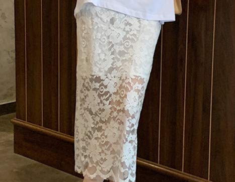 Falda de encaje de estilo delgado transpirable de verano con hendidura y falda de malla de la cadera