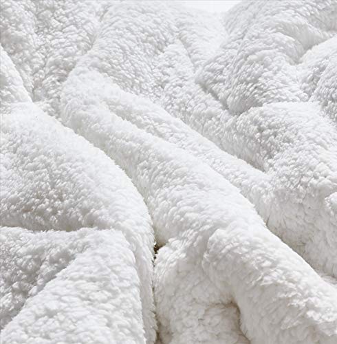 Foren Tex - Edredón nórdico de 600 g/m2, (L-3081), Corazones Fucsía, para Cama 135 (235 x 260 cm) Parte Superior de sedalina, Parte Inferior de Borreguillo para arroparte térmica.