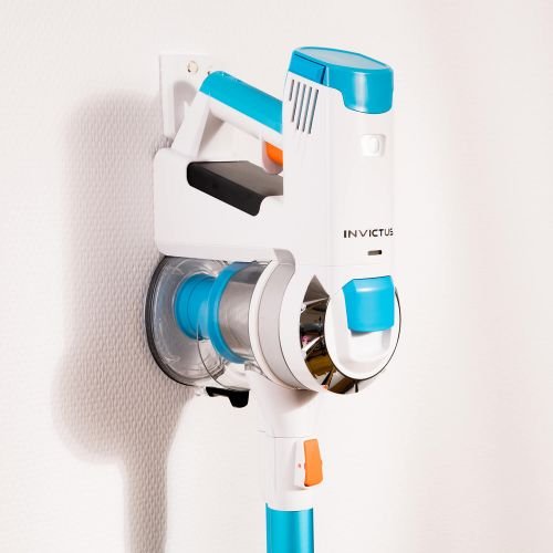 Genius Invictus X7 - Aspirador sin Bolsa con batería (13 Piezas) y Aspirador inalámbrico 2 en 1 con Potencia de aspiración de 380 W y Luces LED de Foco integradas, batería de Iones de Litio (30 min)