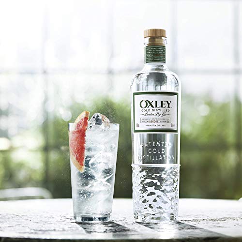 Ginebra Oxley destilada en frío, resalta la frescura de sus botánicos – 700ml