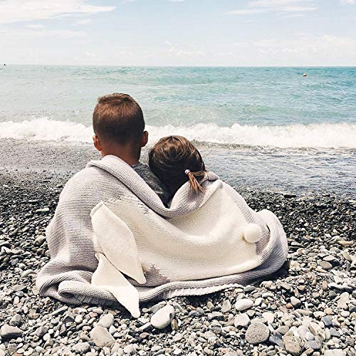 GoMaihe Mantas de Lana Bebe, 108cmx73cm Bonita Conejo Aire Acondicionado Mantas de Bebes Recien Nacidos, Suave Cálida Baby Mantas Infantiles Wrap de Dormir Ropa de Cama, Cumpleaños Niño y Niña, Gris
