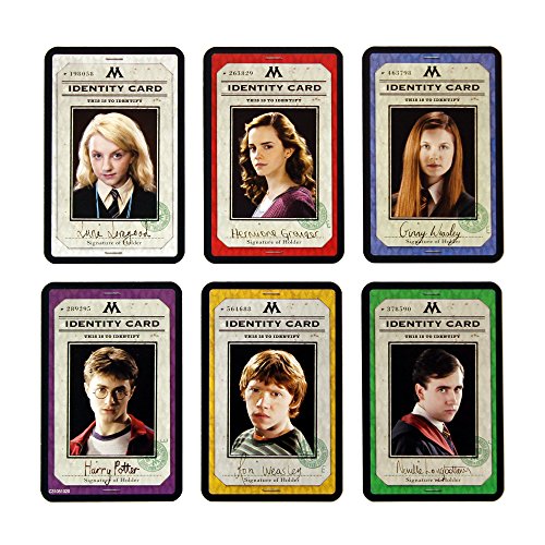 Harry Potter - Cluedo, juego de mesa de misterio (Idioma Inglés) , Modelos/colores Surtidos, 1 Unidad