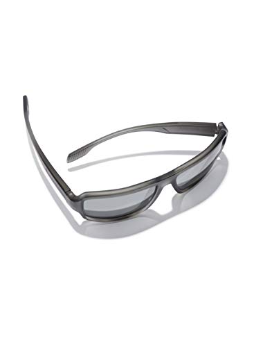 HAWKERS · Gafas de Sol F18 Grey, para Hombre y Mujer, de diseño sportswear con montura gris translúcida con lentes espejadas cromadas oscuras, Protección UV400