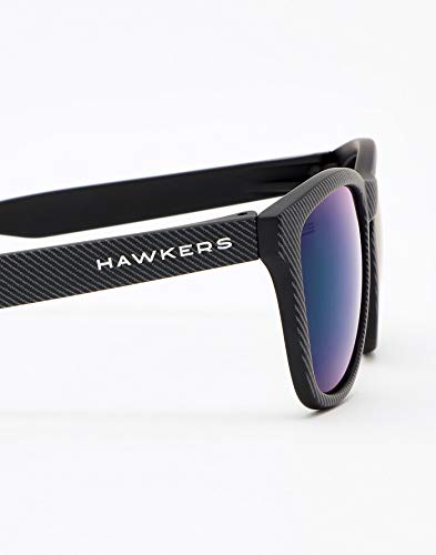 HAWKERS Gafas de Sol ONE Carbono, para Hombre y Mujer, con Montura Negra Mate con Trama y Lente Azul Efecto Espejo, Protección UV400