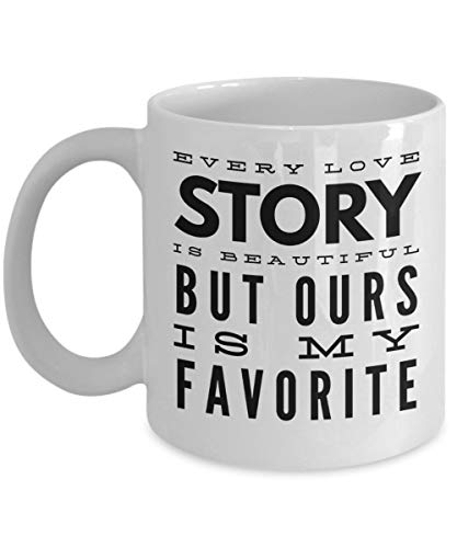 Ideas de regalos de cumpleaños de mi esposa Regalos de mi esposa Taza de 11 onzas Taza blanca Cada historia de amor es hermosa, pero la nuestra es mi favorita