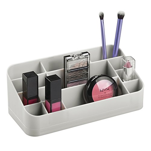 InterDesign Clarity organizador maquillaje con asas | Caja almacenaje con 14 compartimentos para maquillaje y accesorios | Ideal para accesorios de baño | Plástico gris claro