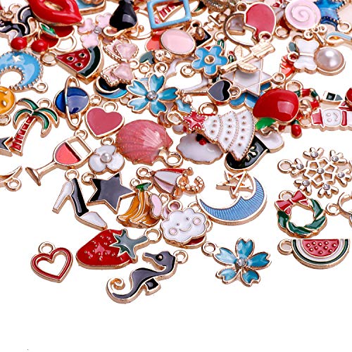 JuanYa - 100 piezas de dijes surtidos chapados en oro esmaltado, diseño de luna y fruta navideña, colgante para collar y pulseras