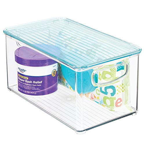 mDesign Caja para juguetes con tapa para habitación infantil – Cestas organizadoras con prácticas asas – Espacioso contenedor plástico sin BPA para artículos de bebé – azul/transparente