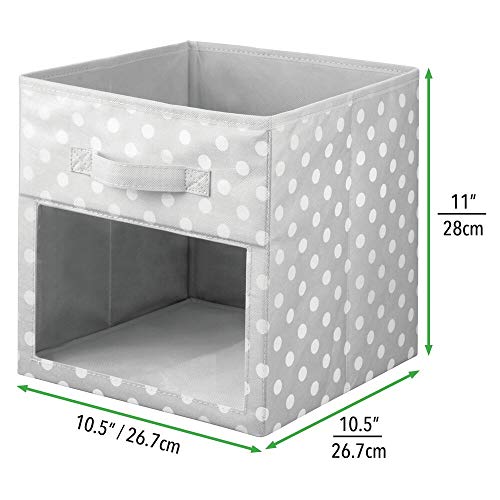 mDesign Juego de 4 cajas organizadoras de tela – Organizador de armario para ropa de bebé, mantas, etc. – Caja de almacenaje de lunares con asa y ventanilla – lunares gris/blanco