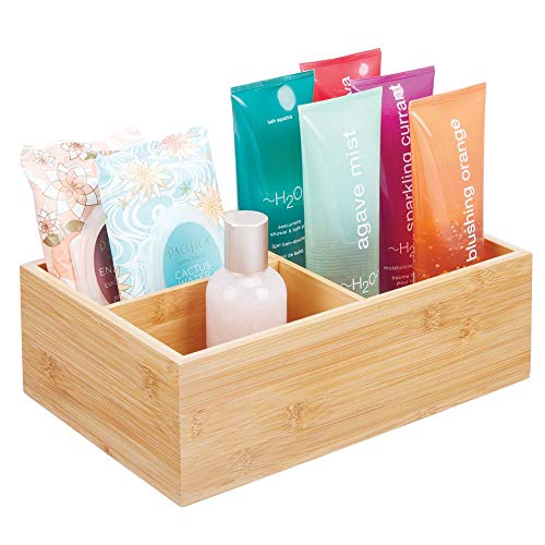 mDesign Organizador de baño de madera – Práctica caja organizadora con 3 compartimentos para productos de belleza de todo tipo – Elegante organizador de cosméticos y accesorios – color natural