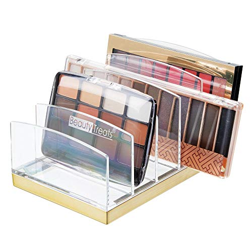 mDesign Organizador de maquillaje en plástico – Clasificador con 5 compartimentos para organizar maquillaje – Bandeja organizadora para lavabo, tocador o armario – transparente/dorado latón