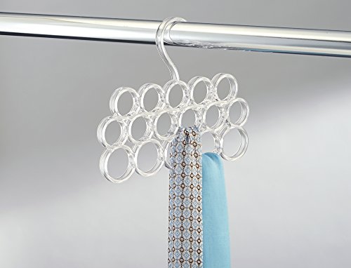 mDesign Percha para pañuelos - Organizador de pañuelos, chales, bufandas y más en su closet - Organizador de armarios para accesorios con 16 prácticos aros - Color: traslúcido