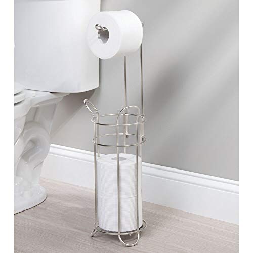 mDesign Portarrollos de papel higiénico de pie – Moderno dispensador de papel higiénico de metal – Porta rollos de pie con espacio para 4 rollos de papel higiénico – plateado mate