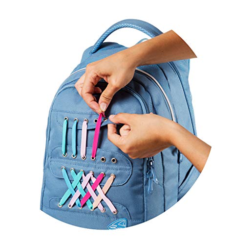 Mochila Fame Laces en Color Azul Claro, con 3 Compartimentos, Bolsillos Laterales, Acolchado Transpirable y Correa en el Pecho, Aprox. 44 x 32 x 24 cm, 32 litros.