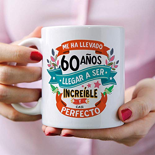 MUGFFINS Taza 60 Cumpleaños -"Me ha llevado 60 años llegar a ser increíble y casi perfecto - Regalos Desayuno Feliz Cumpleaños