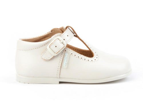 Pepitos de niño de Piel Color Beige. Marca AngelitoS. Modelo 503. Calzado Infantil Hecho en España. Número 23