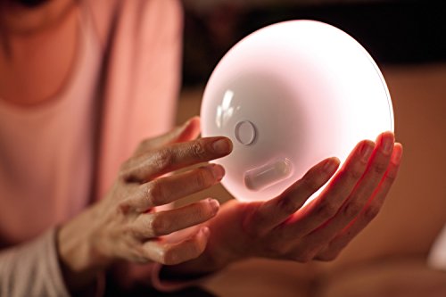 Philips Hue Go, Lámpara de Mesa Inteligente LED, Luz Blanca y de Colores, Compatible con Alexa y Google Home