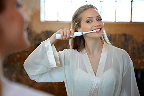 Philips Sonicare DiamondClean S9000 HX9911/03 - Cepillo de dientes eléctrico con cabezal inteligente, sensor de presión, 4 modos, 3 intensidades, vaso cargador, y estuche cargador de viaje, Blanco