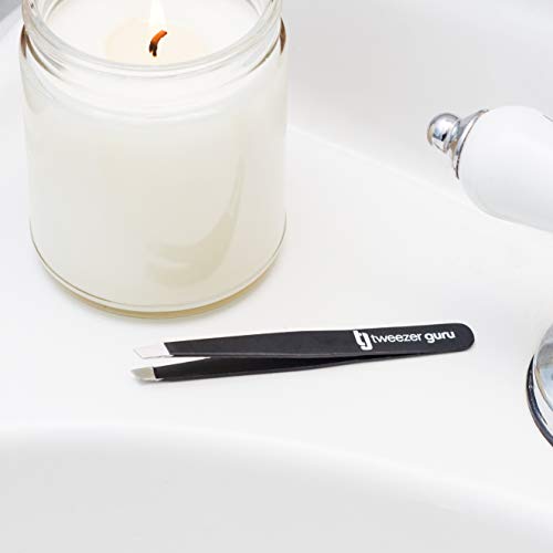 Pinzas de Depilar Profesionales Tweezer Guru Para Cejas (Set de 4) – Pinza Punta Acero Inoxidable – Gran Precisión para Pelos Faciales, Pelos Encarnados, Espinillas y Astillas (Negro)