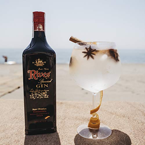 Rives Ginebra Especial Negra - 700 ml