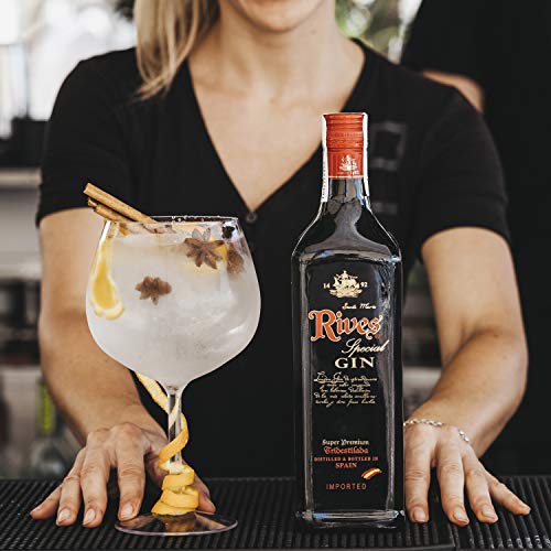 Rives Ginebra Especial Negra - 700 ml