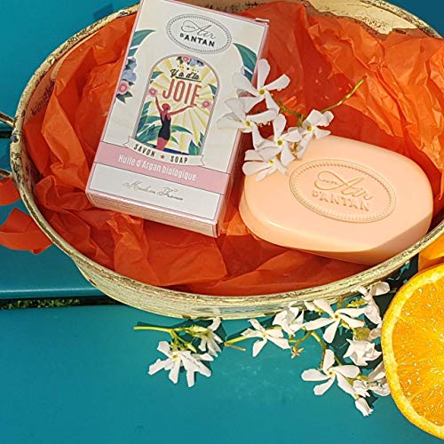 Un Air d’Antan Jabon Tradicional Perfumado Frances Joie Manteca de Karite Organico, Aceite de Argan Bio, Perfume Original Lirio de los Valles, Azahar y Rosa, Formula Hidratante – Idea Regalo - 100g