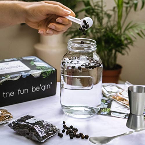 Vemacity The Ultimate - Kit para hacer ginebras, 13 botánicos para crear 10 deliciosas botellas de ginebra, incluye una cuchara, un jigger y un libro de recetas Accesorios de plata