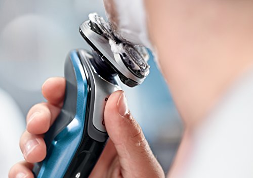 Afeitadora Philips AquaTouch para afeitar en húmedo y en seco, recortador de precisión, S5420/06