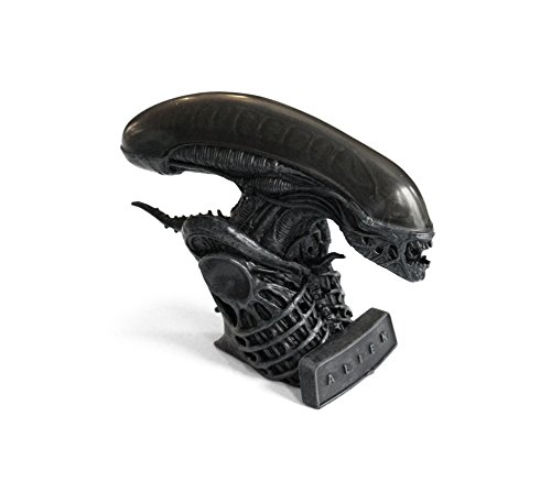 Alien: Hissing Xenomorph And Illustrated Book