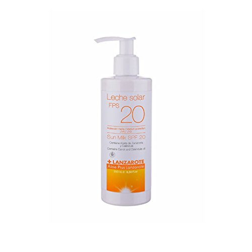 Aloe Plus Lanzarote. Protector solar SPF 20 de aloe vera, 250 ml.