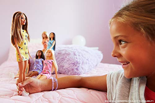 Barbie Fashionista, Muñeca Chic vestido amarillo, juguete +7 años (Mattel FJF17) , color/modelo surtido