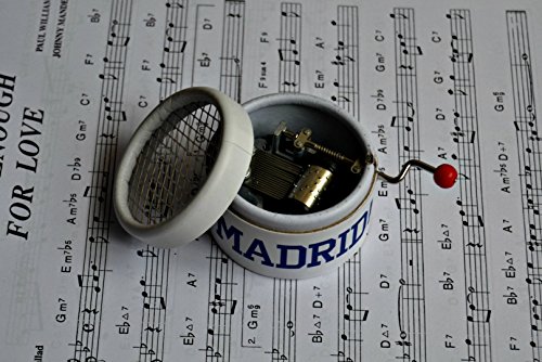 Caja de música ¡¡¡HALA MADRID!!! El regalo perfecto para los seguidores del Real Madrid. Suena su himno.