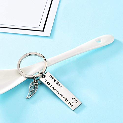 Cálido llavero Regalos para el día de San Valentín: conduzca seguro Lo necesito aquí, conmigo Regalo para mi esposo y mejor amigo para el regalo de cumpleaños Regalo para el día de la conmemoración