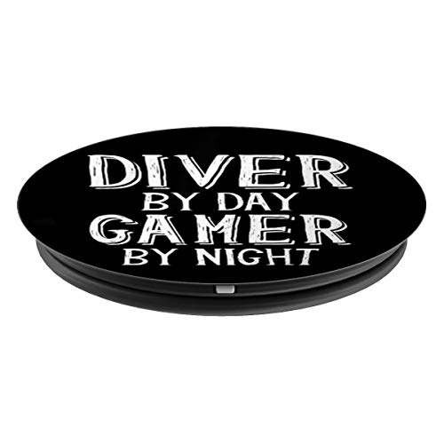 Diver By Day Gamer By Night - Top Gift For Ocean Divers PopSockets Agarre y Soporte para Teléfonos y Tabletas