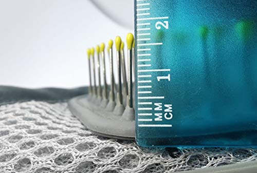 Kirba Trading - Guante con púas - para el pelo de perros y gatos (version mejorada) - con cerdas de acero, incluye e-book con consejos para un cuidado del cabello eficaz