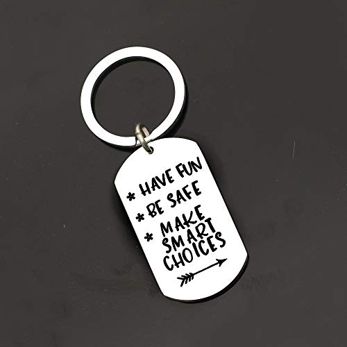 Llavero con texto en inglés «Have Fun, Be Safe, Make Smart Choices», regalo para el nuevo conductor, hija, hijo, hermano, hermana. Cumpleaños, graduación, regalos de Navidad (plata)